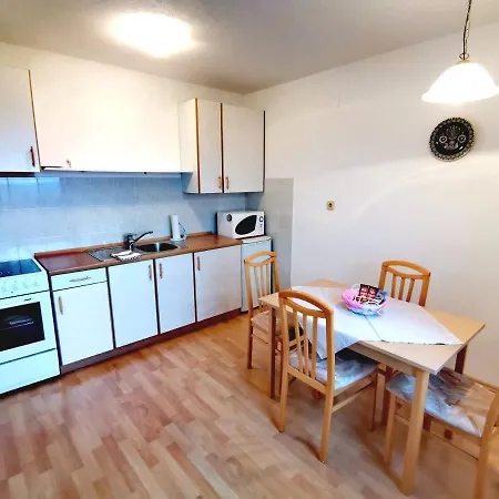 Domacija Za Robom Apartment Cerkno Exterior photo