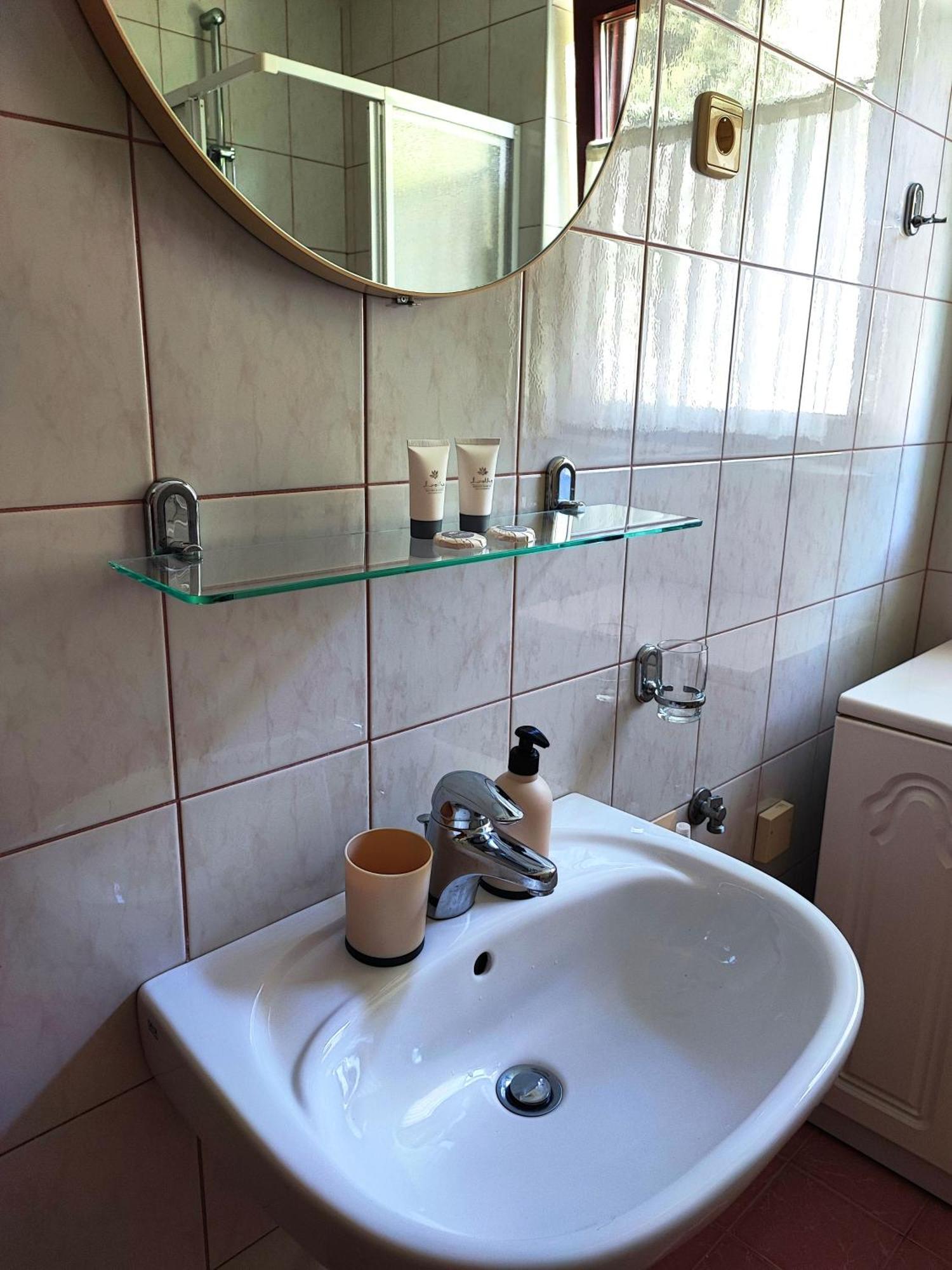 Appartement Domacija Za Robom *